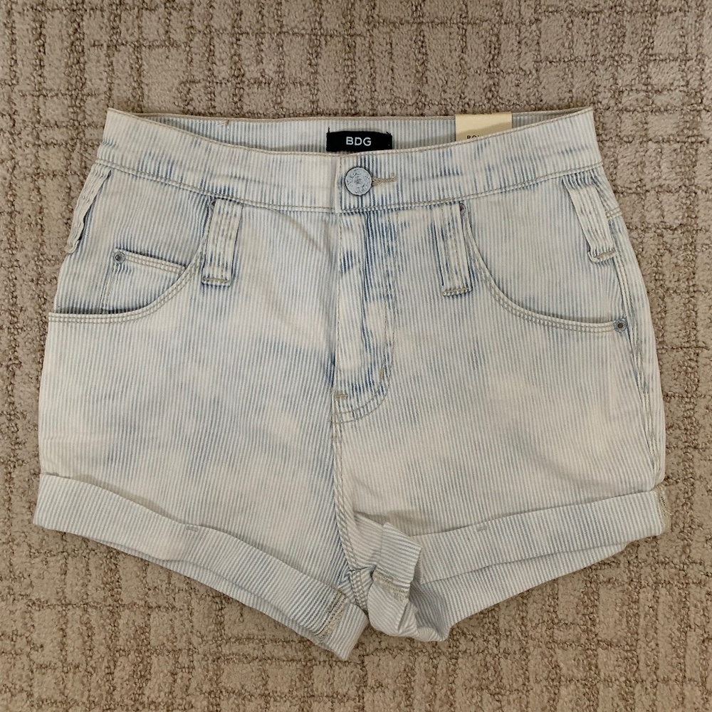 Urban Outfitters BDG High-Waisted Shorts 24